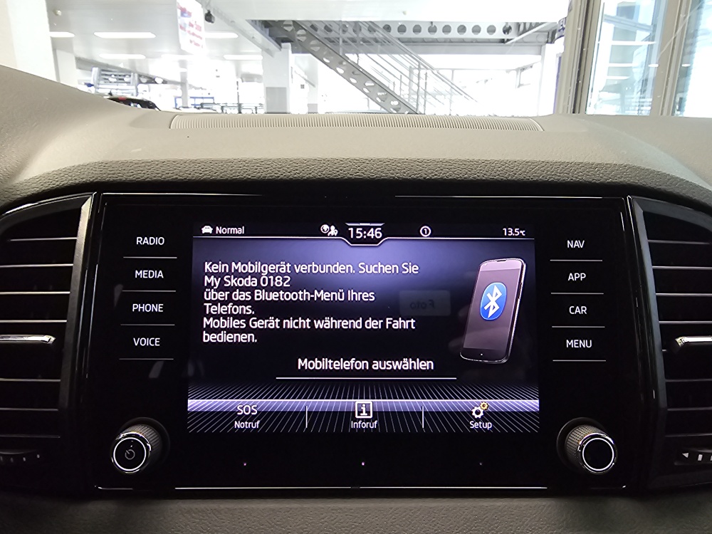 Skoda Karoq bei Hoffmann Automobile in Wolfsburg kaufen und sofort mitnehmen - Bild 14