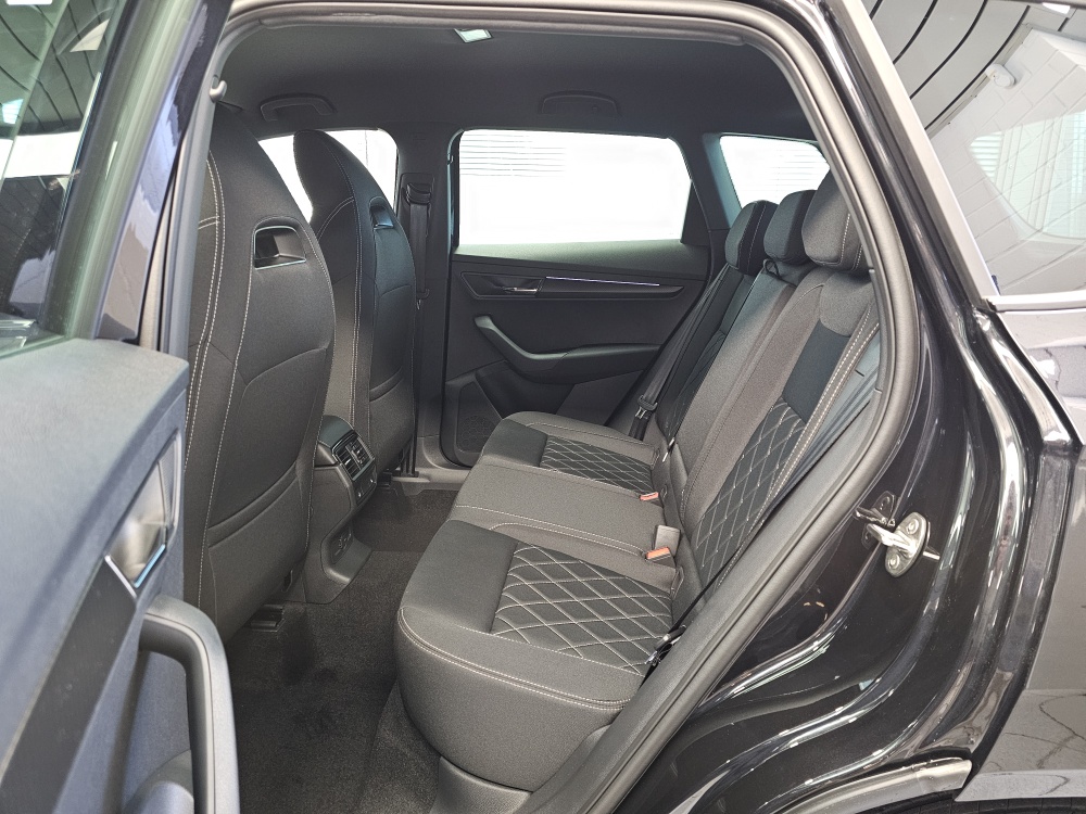 Skoda Karoq bei Hoffmann Automobile in Wolfsburg kaufen und sofort mitnehmen - Bild 7