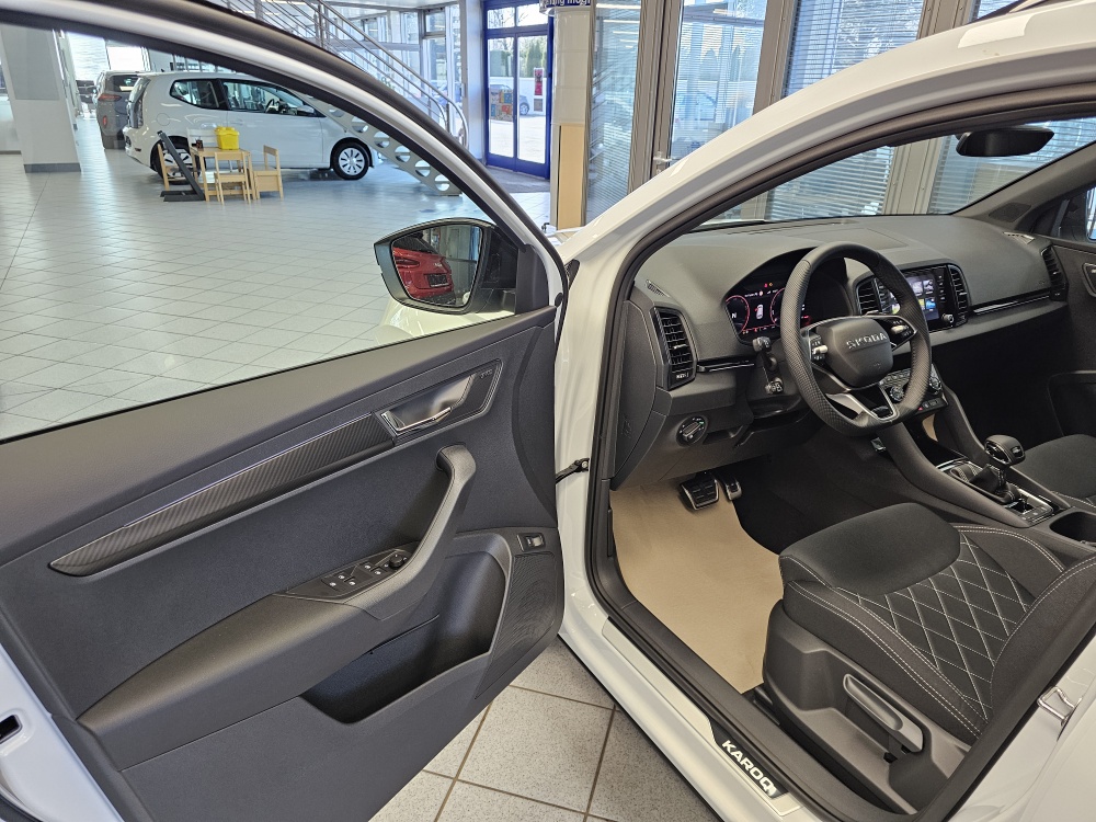 Skoda Karoq bei Hoffmann Automobile in Wolfsburg kaufen und sofort mitnehmen - Bild 31