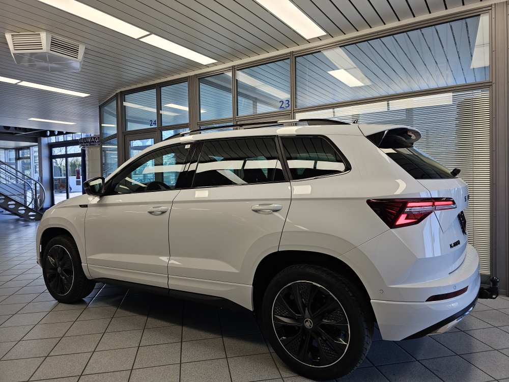 Skoda Karoq bei Hoffmann Automobile in Wolfsburg kaufen und sofort mitnehmen - Bild 32