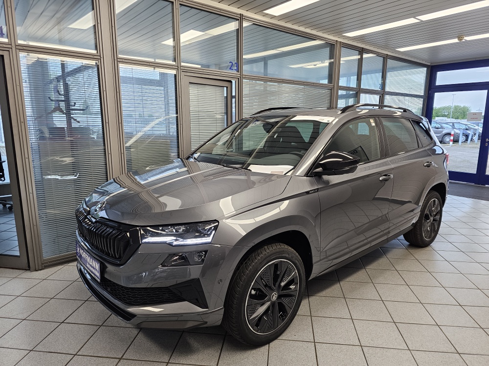 Skoda Karoq Sportline für nur 37.450,- € bei Hoffmann Automobile in Wolfsburg kaufen und sofort mitnehmen