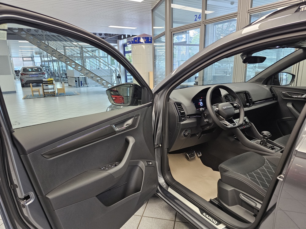 Skoda Karoq bei Hoffmann Automobile in Wolfsburg kaufen und sofort mitnehmen - Bild 29