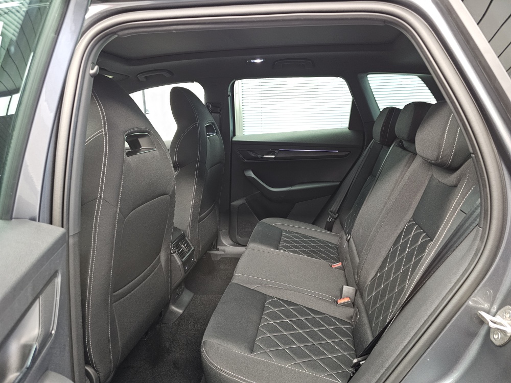 Skoda Karoq bei Hoffmann Automobile in Wolfsburg kaufen und sofort mitnehmen - Bild 7