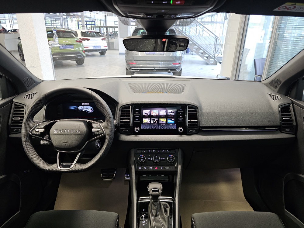 Skoda Karoq bei Hoffmann Automobile in Wolfsburg kaufen und sofort mitnehmen - Bild 10