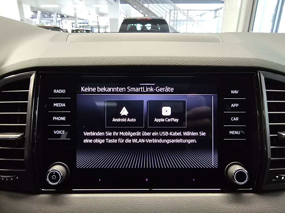 Skoda Karoq bei Hoffmann Automobile in Wolfsburg kaufen und sofort mitnehmen - Bild 19