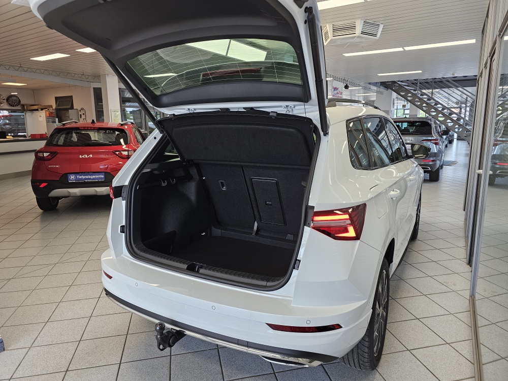 Skoda Karoq bei Hoffmann Automobile in Wolfsburg kaufen und sofort mitnehmen - Bild 2