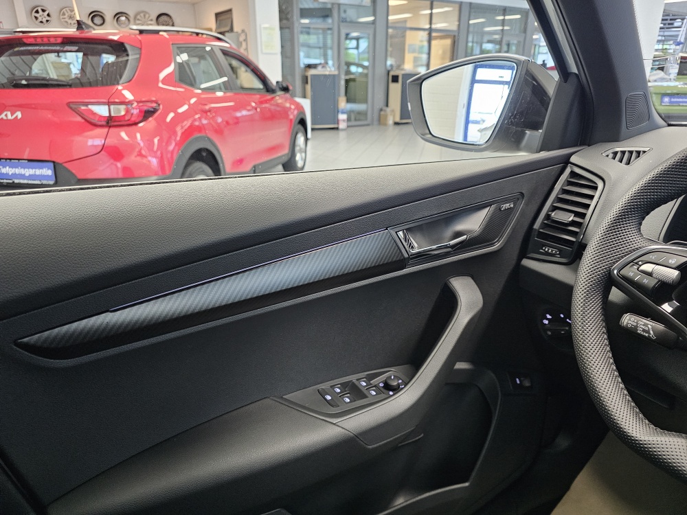 Skoda Karoq bei Hoffmann Automobile in Wolfsburg kaufen und sofort mitnehmen - Bild 24