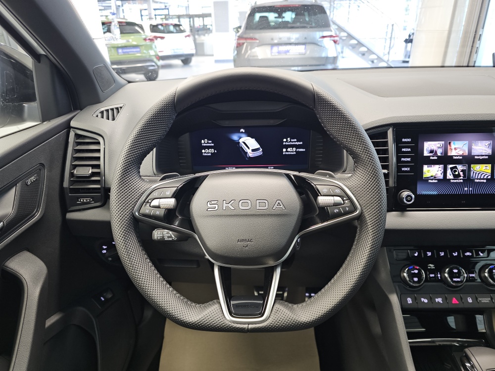 Skoda Karoq bei Hoffmann Automobile in Wolfsburg kaufen und sofort mitnehmen - Bild 25