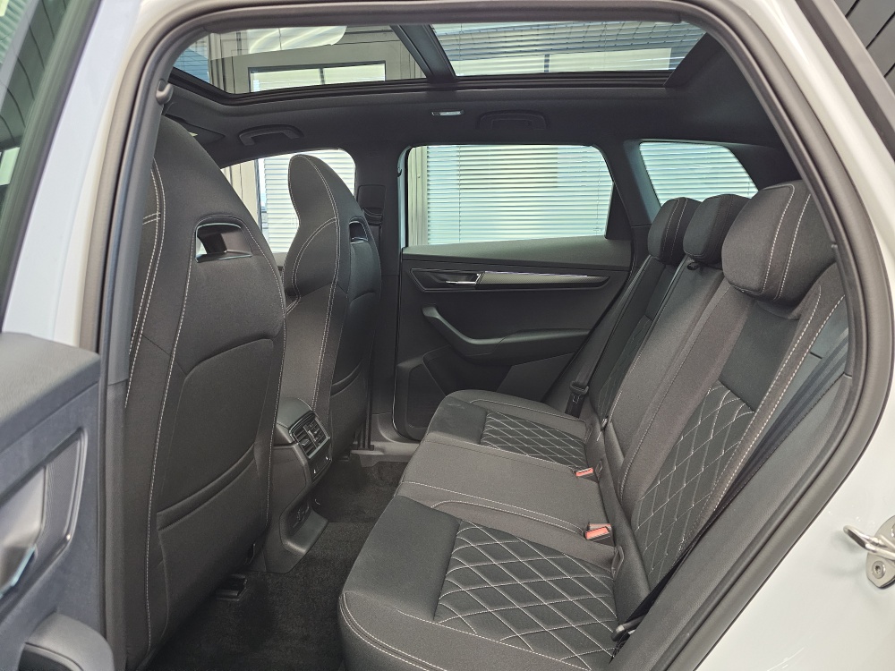 Skoda Karoq bei Hoffmann Automobile in Wolfsburg kaufen und sofort mitnehmen - Bild 7