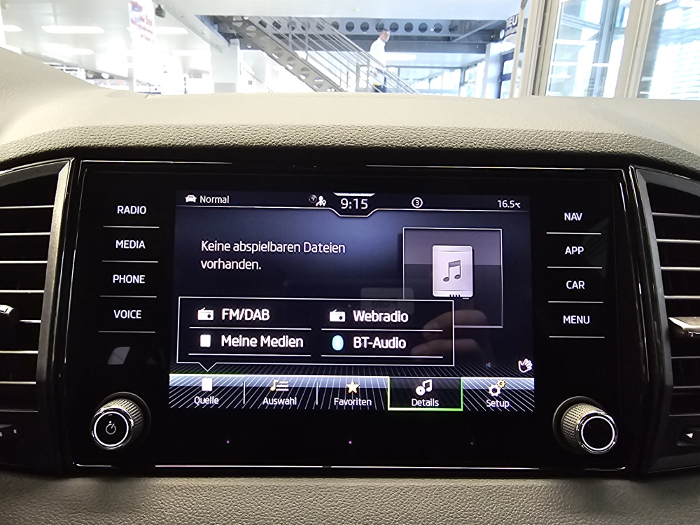 Skoda Karoq bei Hoffmann Automobile in Wolfsburg kaufen und sofort mitnehmen - Bild 17