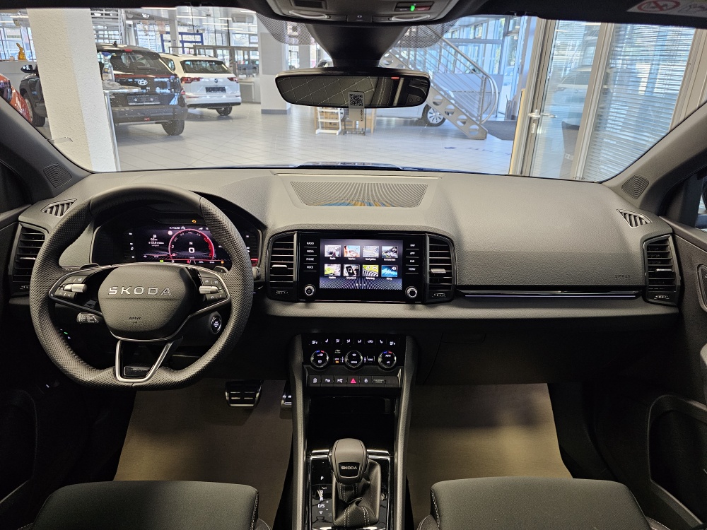 Skoda Karoq bei Hoffmann Automobile in Wolfsburg kaufen und sofort mitnehmen - Bild 9