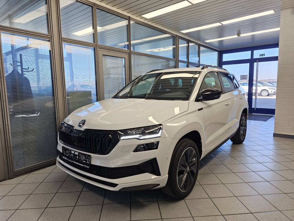 Skoda Karoq Sportline für nur 37.950,- € bei Hoffmann Automobile in Wolfsburg kaufen und sofort mitnehmen