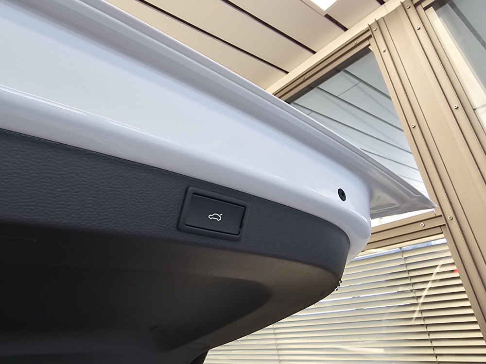 Skoda Karoq bei Hoffmann Automobile in Wolfsburg kaufen und sofort mitnehmen - Bild 4