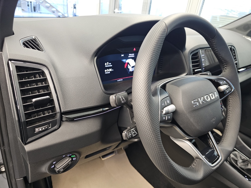Skoda Karoq bei Hoffmann Automobile in Wolfsburg kaufen und sofort mitnehmen - Bild 24