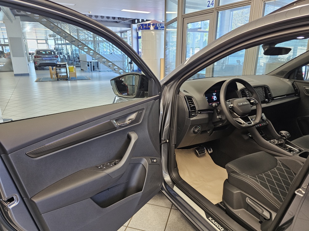Skoda Karoq bei Hoffmann Automobile in Wolfsburg kaufen und sofort mitnehmen - Bild 26