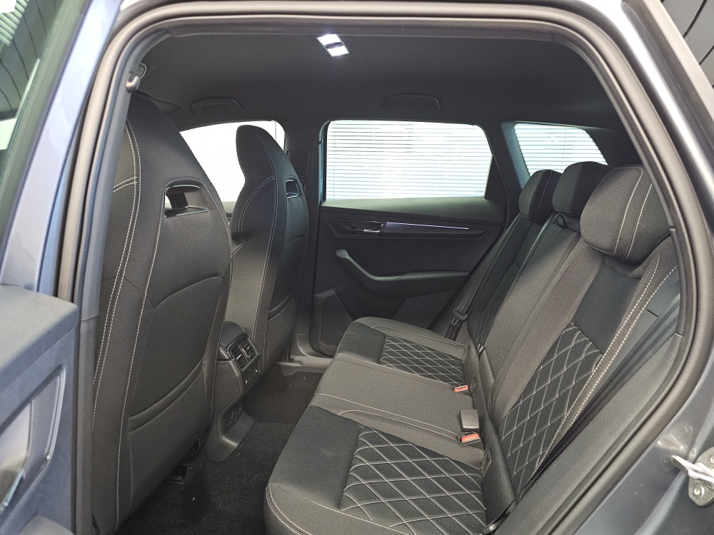 Skoda Karoq bei Hoffmann Automobile in Wolfsburg kaufen und sofort mitnehmen - Bild 7