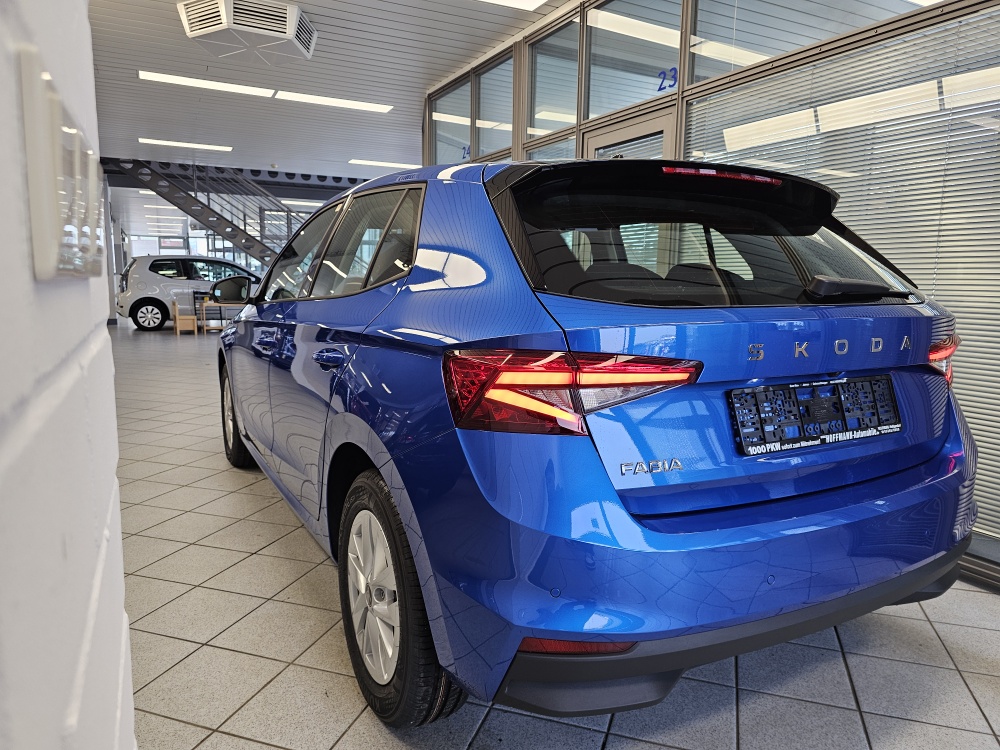 Skoda Fabia  bei Hoffmann Automobile in Wolfsburg kaufen und sofort mitnehmen - Bild 3