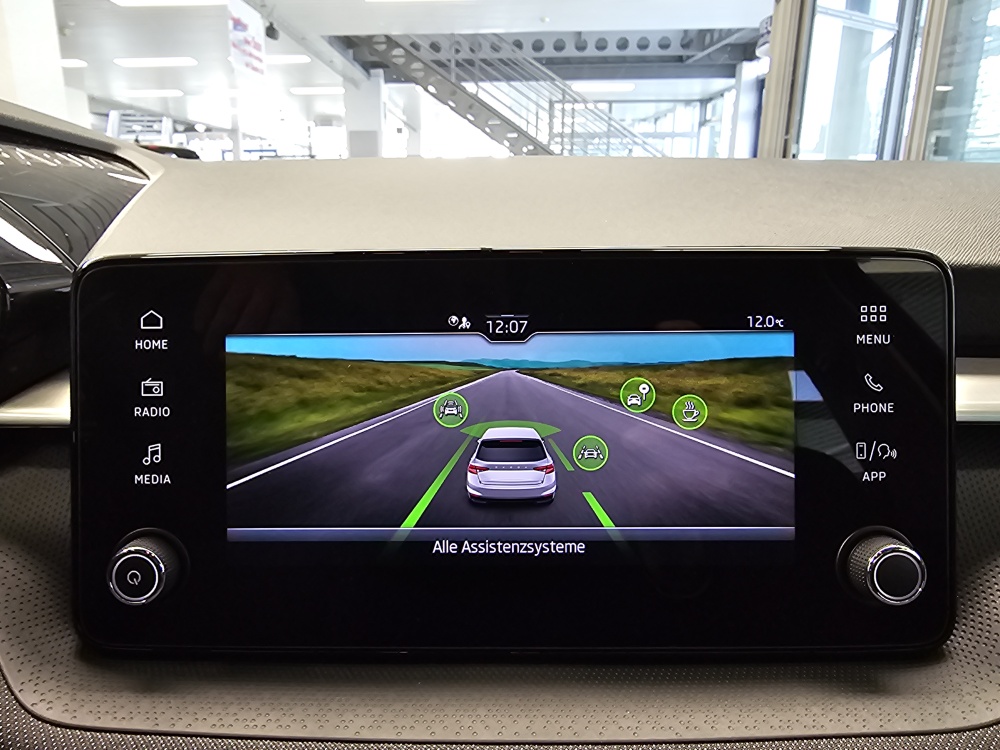 Skoda Fabia  bei Hoffmann Automobile in Wolfsburg kaufen und sofort mitnehmen - Bild 13