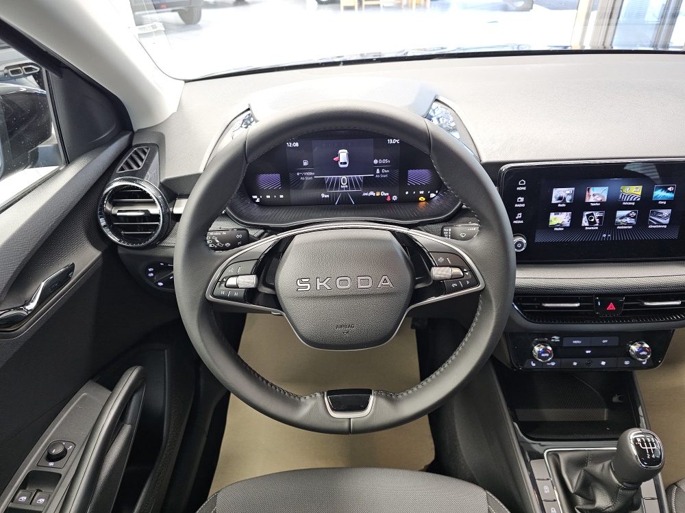 Skoda Fabia  bei Hoffmann Automobile in Wolfsburg kaufen und sofort mitnehmen - Bild 18