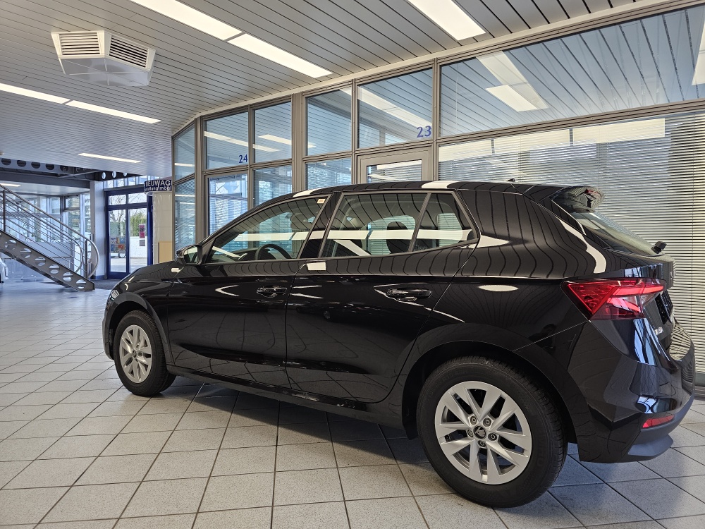 Skoda Fabia  bei Hoffmann Automobile in Wolfsburg kaufen und sofort mitnehmen - Bild 23