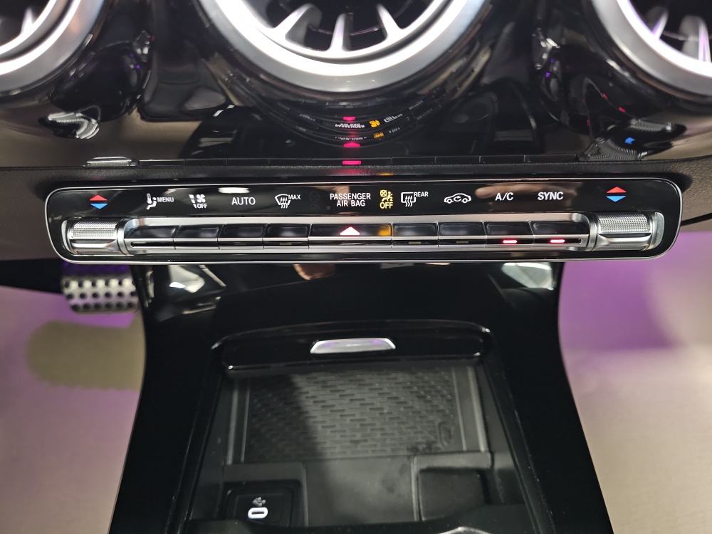 Mercedes-Benz CLA 180  bei Hoffmann Automobile in Wolfsburg kaufen und sofort mitnehmen - Bild 9