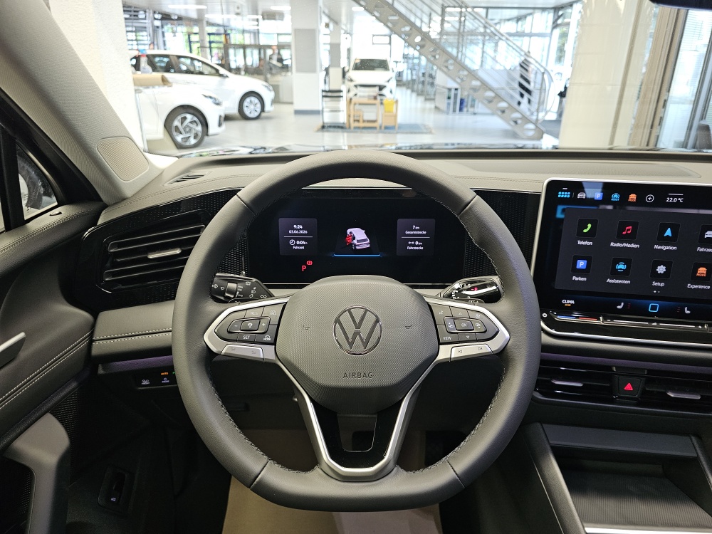 VW Tiguan bei Hoffmann Automobile in Wolfsburg kaufen und sofort mitnehmen - Bild 24