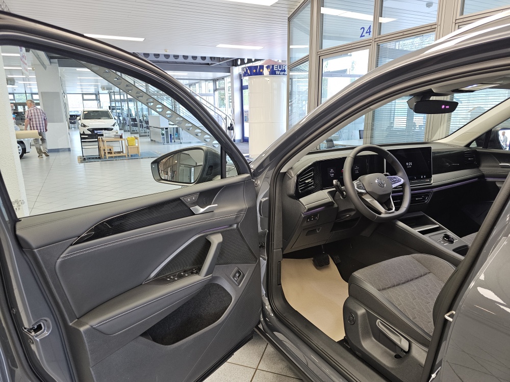 VW Tiguan bei Hoffmann Automobile in Wolfsburg kaufen und sofort mitnehmen - Bild 28