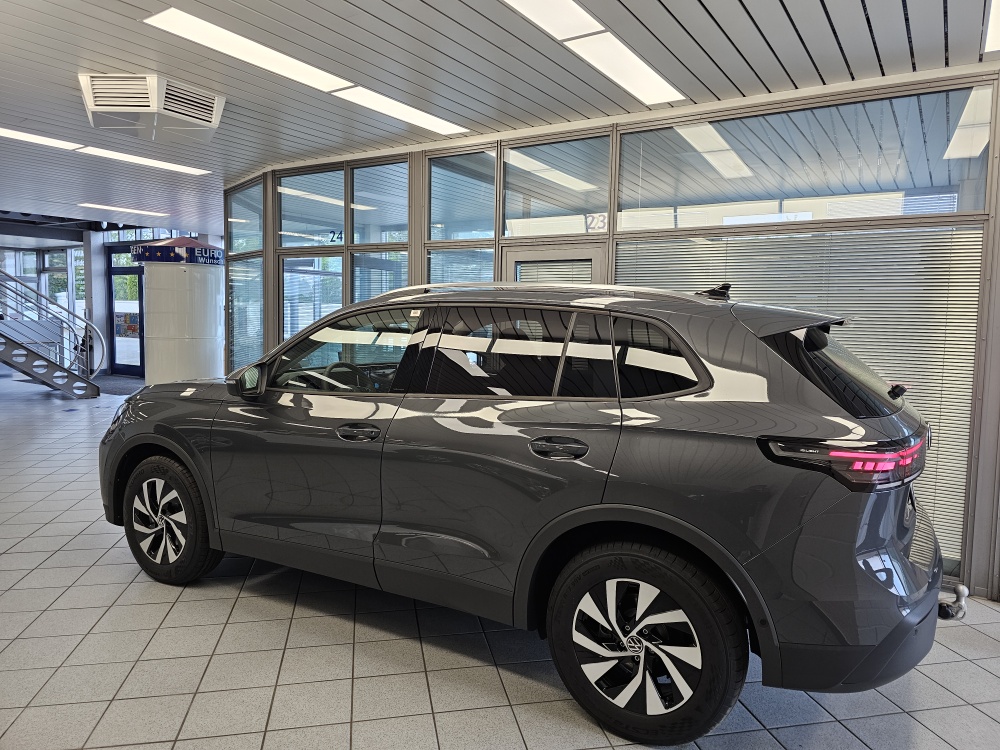 VW Tiguan bei Hoffmann Automobile in Wolfsburg kaufen und sofort mitnehmen - Bild 29