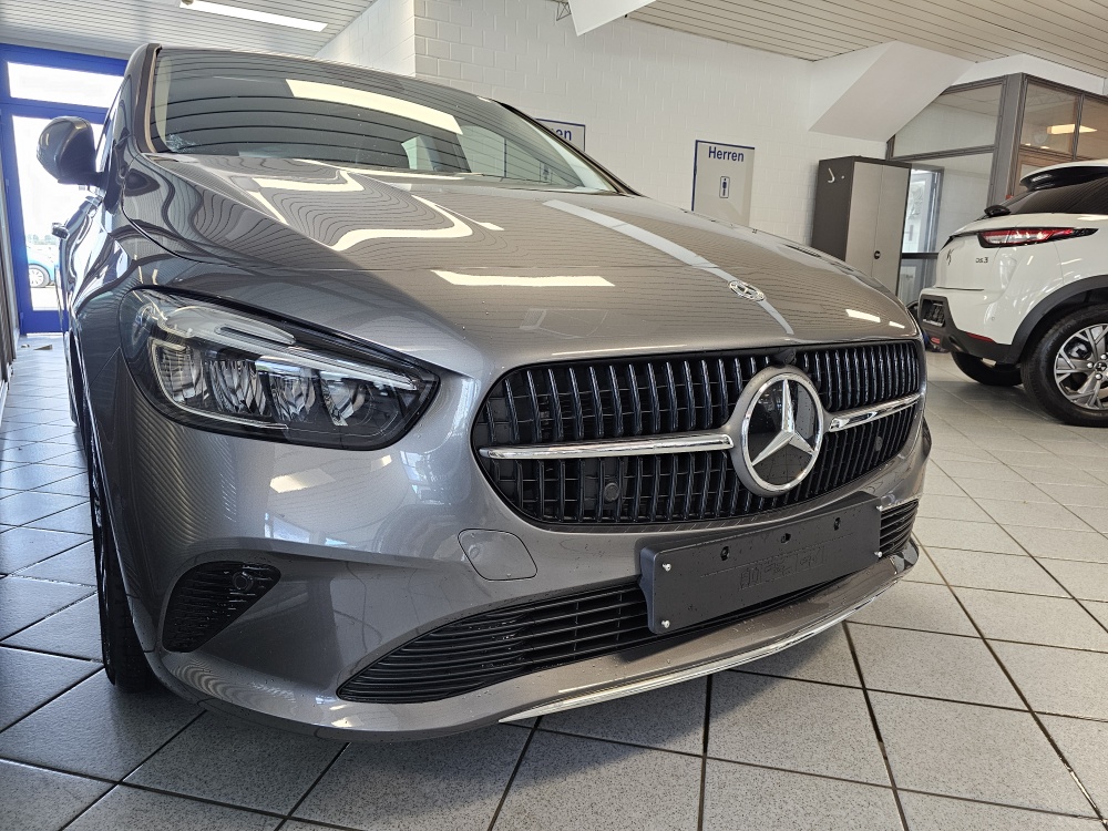 Mercedes-Benz B 180  bei Hoffmann Automobile in Wolfsburg kaufen und sofort mitnehmen - Bild 15