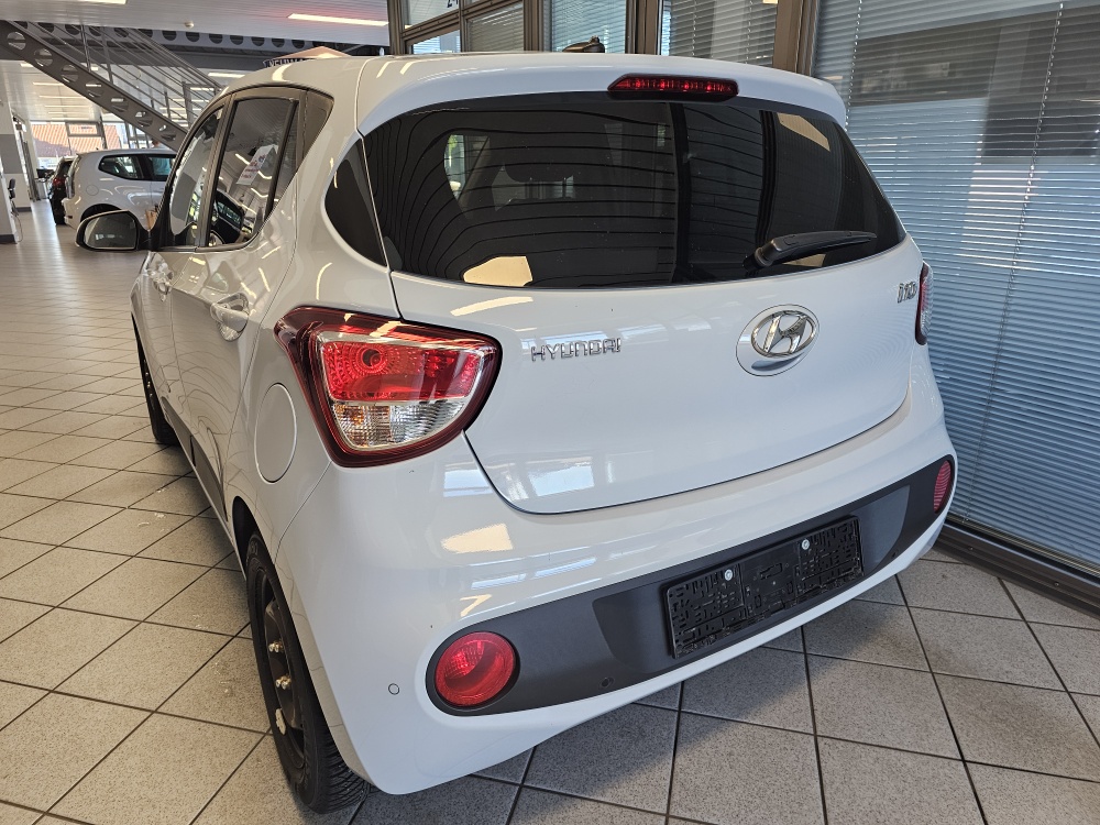 Hyundai i10  bei Hoffmann Automobile in Wolfsburg kaufen und sofort mitnehmen - Bild 2