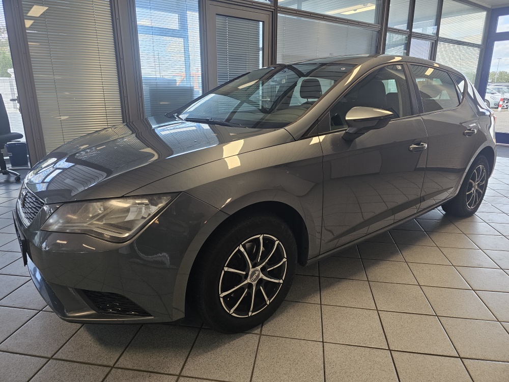 Seat Leon  für nur 4.900,- € bei Hoffmann Automobile in Wolfsburg kaufen und sofort mitnehmen