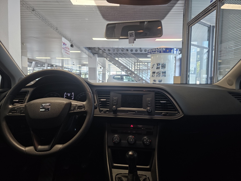 Seat Leon  bei Hoffmann Automobile in Wolfsburg kaufen und sofort mitnehmen - Bild 3