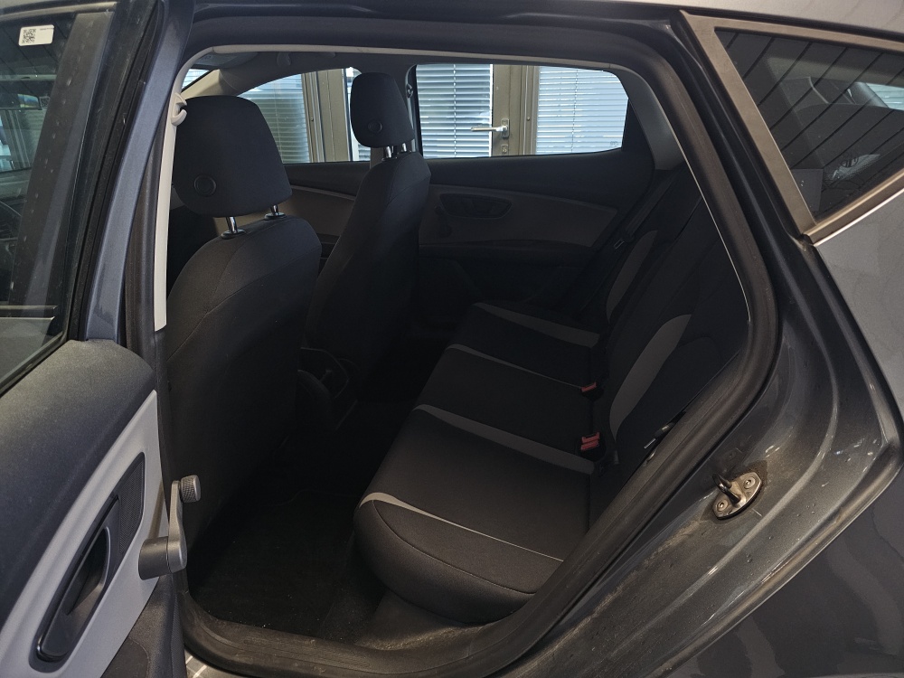 Seat Leon  bei Hoffmann Automobile in Wolfsburg kaufen und sofort mitnehmen - Bild 5