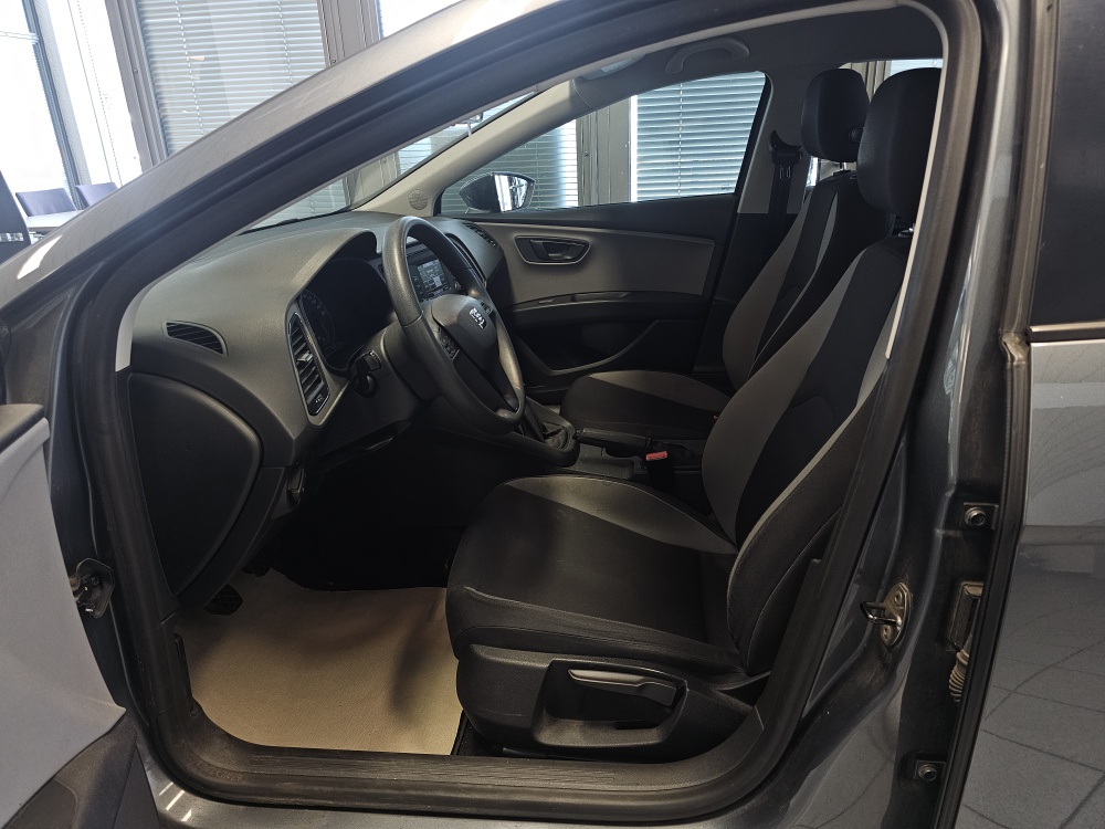 Seat Leon  bei Hoffmann Automobile in Wolfsburg kaufen und sofort mitnehmen - Bild 9
