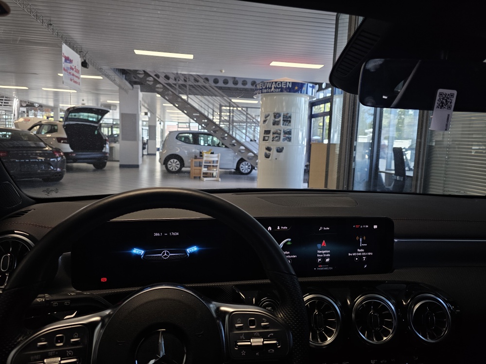 Mercedes-Benz CLA 200 Shooting Brake  bei Hoffmann Automobile in Wolfsburg kaufen und sofort mitnehmen - Bild 10