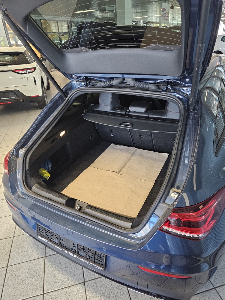 Mercedes-Benz CLA 200 Shooting Brake  bei Hoffmann Automobile in Wolfsburg kaufen und sofort mitnehmen - Bild 4