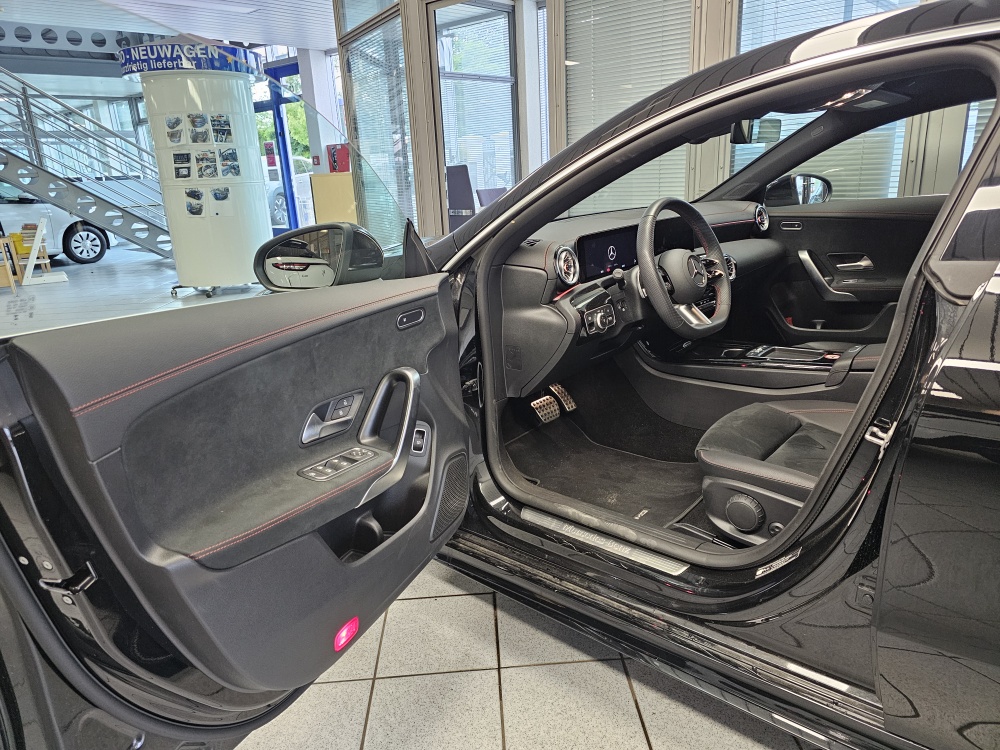 Mercedes-Benz CLA 200  bei Hoffmann Automobile in Wolfsburg kaufen und sofort mitnehmen - Bild 13