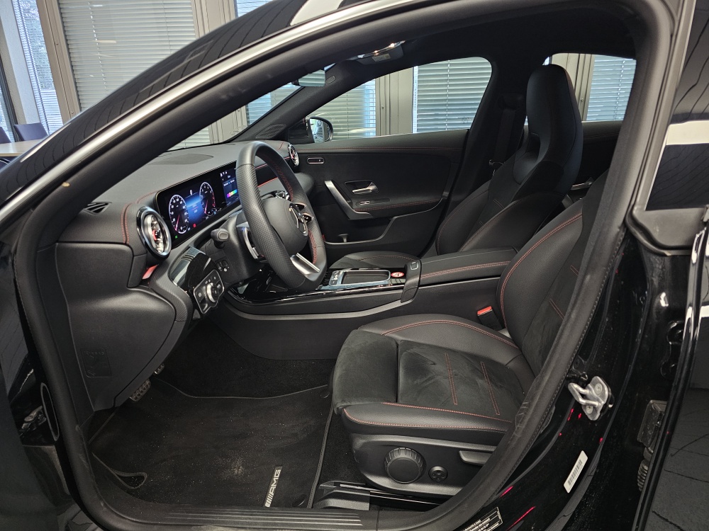 Mercedes-Benz CLA 200  bei Hoffmann Automobile in Wolfsburg kaufen und sofort mitnehmen - Bild 9
