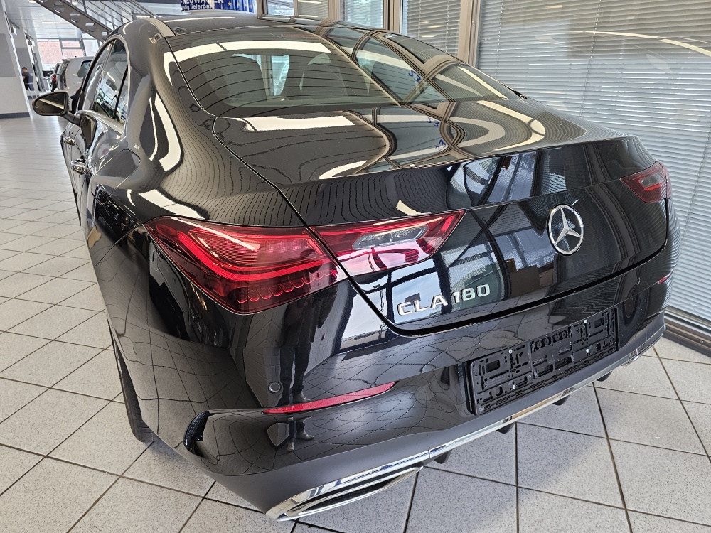 Mercedes-Benz CLA 180  bei Hoffmann Automobile in Wolfsburg kaufen und sofort mitnehmen - Bild 2