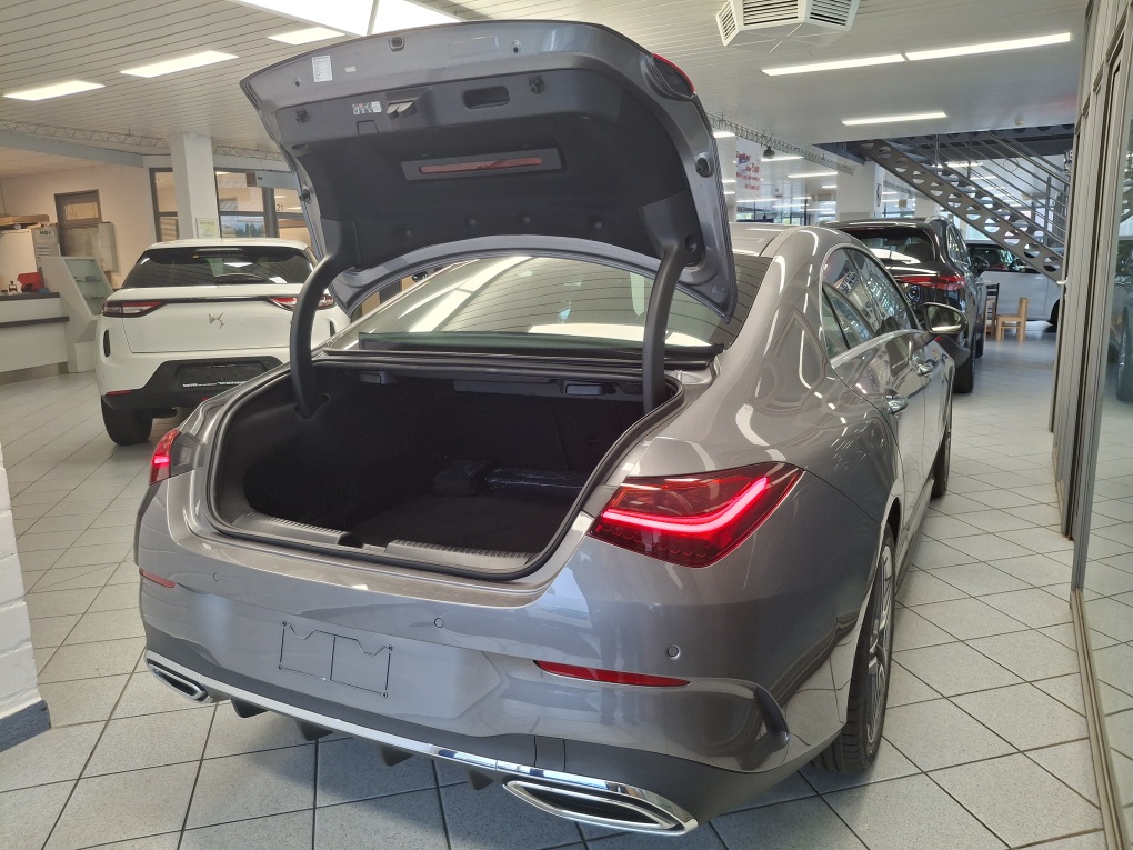 Mercedes-Benz CLA 180  bei Hoffmann Automobile in Wolfsburg kaufen und sofort mitnehmen - Bild 2