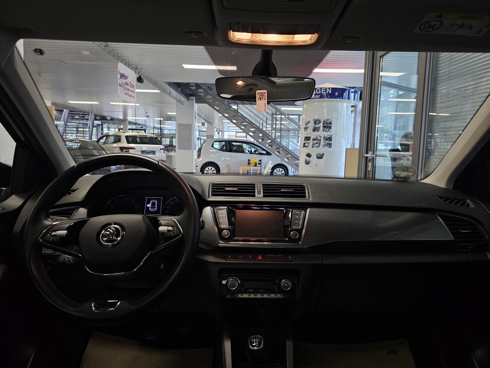 Skoda Fabia  bei Hoffmann Automobile in Wolfsburg kaufen und sofort mitnehmen - Bild 3