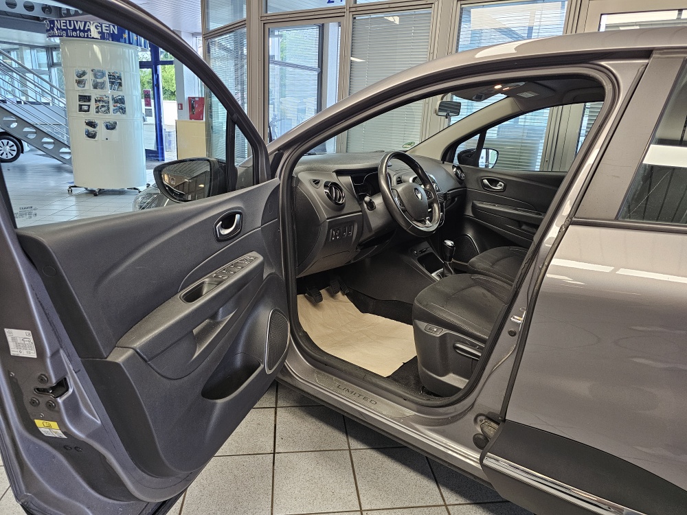 Renault Captur  bei Hoffmann Automobile in Wolfsburg kaufen und sofort mitnehmen - Bild 11