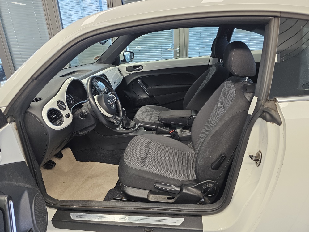 VW New Beetle  bei Hoffmann Automobile in Wolfsburg kaufen und sofort mitnehmen - Bild 10
