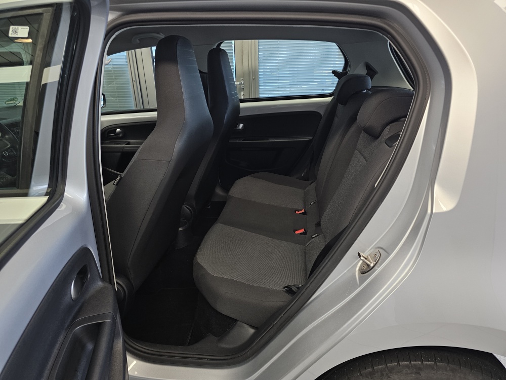 VW up!  bei Hoffmann Automobile in Wolfsburg kaufen und sofort mitnehmen - Bild 5