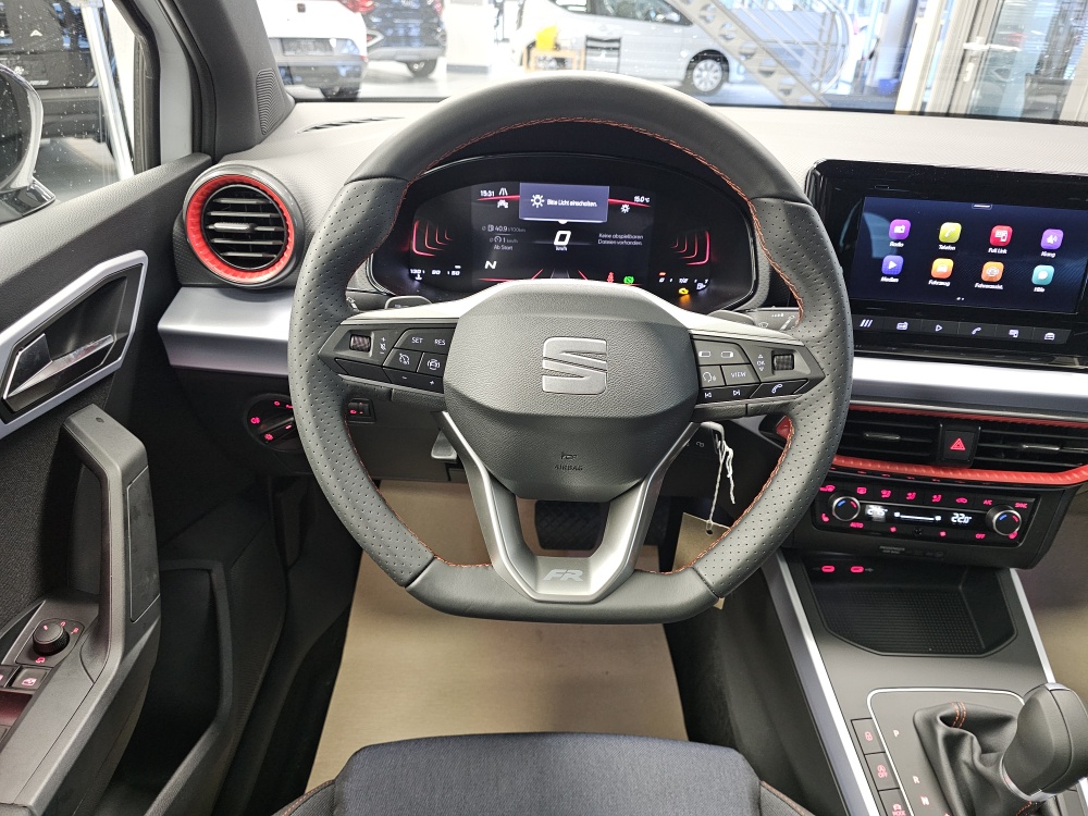 Seat Arona  bei Hoffmann Automobile in Wolfsburg kaufen und sofort mitnehmen - Bild 23