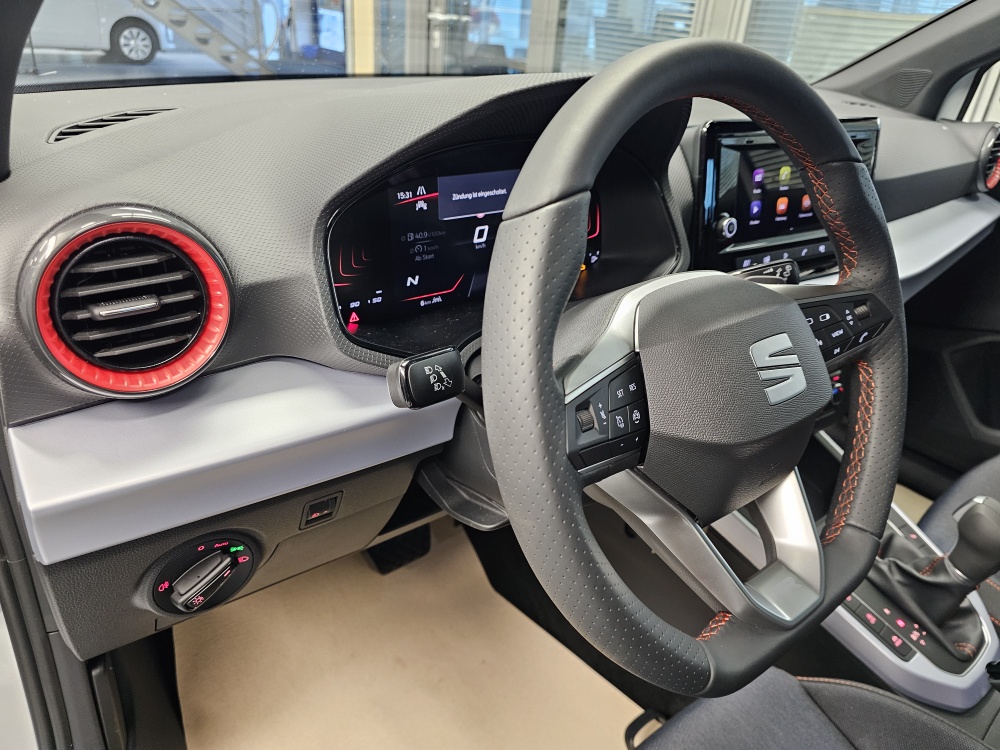 Seat Arona  bei Hoffmann Automobile in Wolfsburg kaufen und sofort mitnehmen - Bild 24