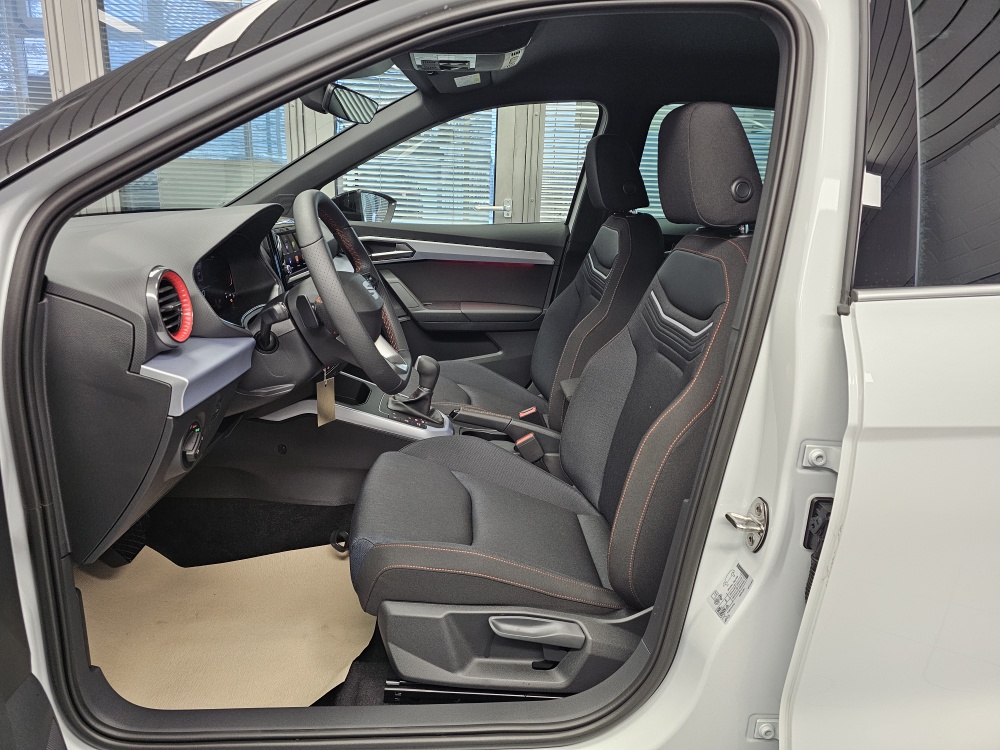 Seat Arona  bei Hoffmann Automobile in Wolfsburg kaufen und sofort mitnehmen - Bild 25