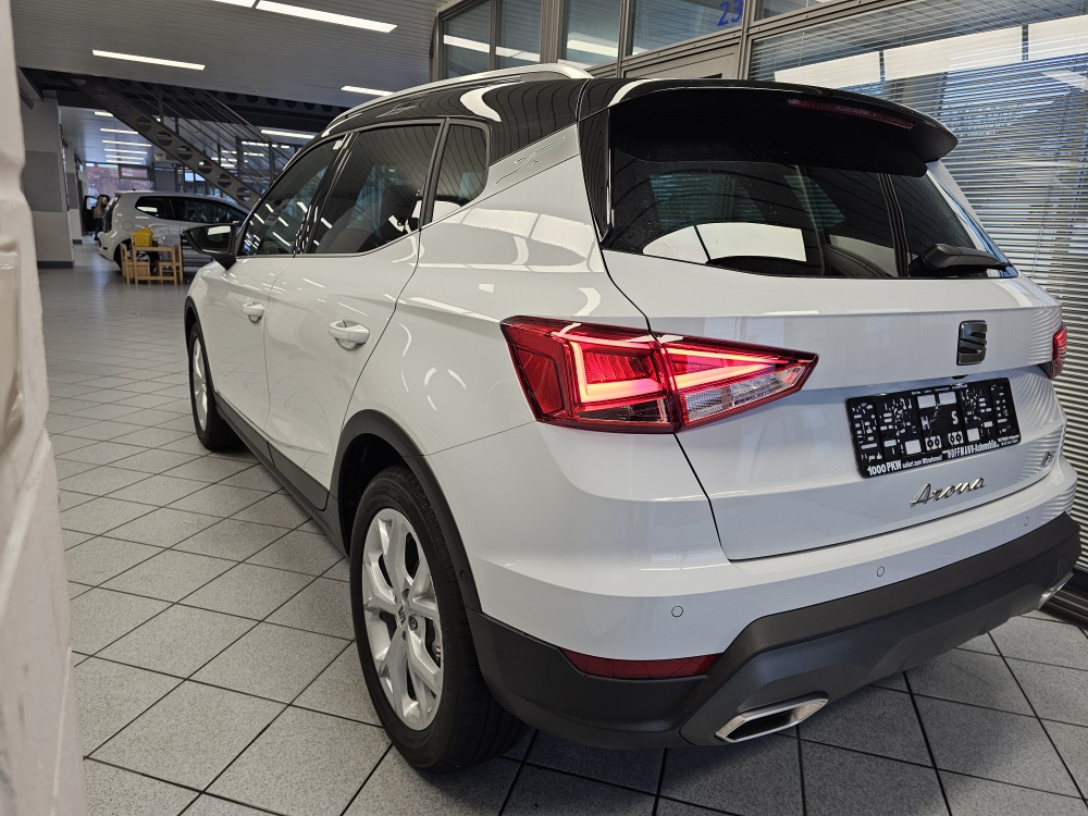 Seat Arona  bei Hoffmann Automobile in Wolfsburg kaufen und sofort mitnehmen - Bild 4