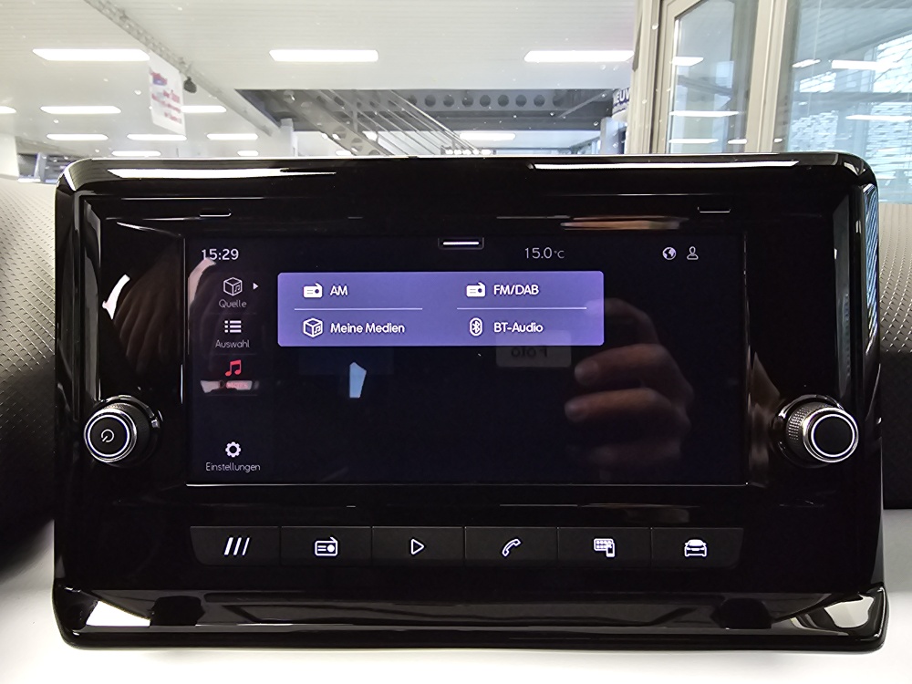 Seat Arona bei Hoffmann Automobile in Wolfsburg kaufen und sofort mitnehmen - Bild 14