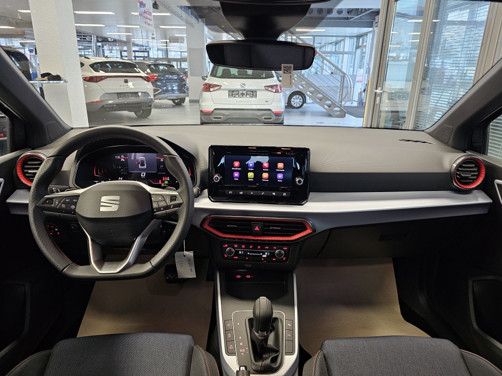 Seat Arona  bei Hoffmann Automobile in Wolfsburg kaufen und sofort mitnehmen - Bild 6